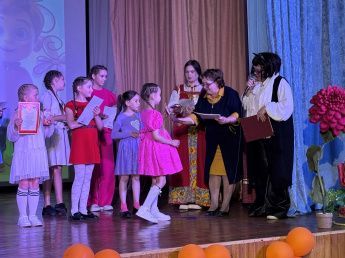 В ДК д. Ревякина прошёл праздник детства! В Международный день защиты детей 1 июня в нашем Доме культуры состоялось яркое и незабываемое мероприятие, наполненное улыбками, музыкой и радостью. 